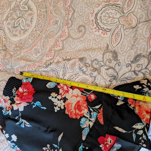 Living Doll Floral Shorts - Picture 10 of 10